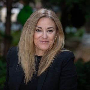 Meet your Posher, Gina